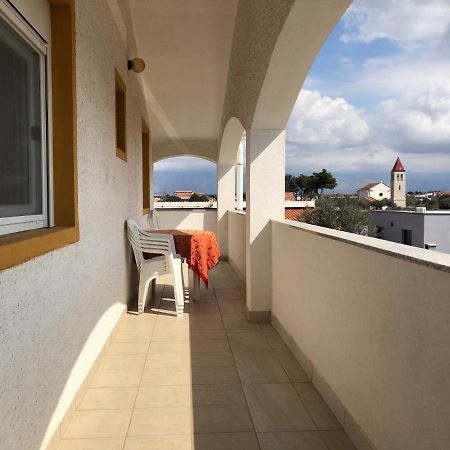 Apartments Marija Vir Bagian luar foto